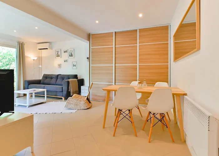 Appartement - Jardinet Privé - 5 Minutes Des Plages Sanguinaires - Ajaccio (Corsica)